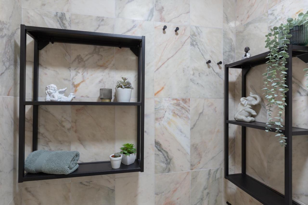 Bright Apartment With Patio And Balconies In The Center Malaga Luaran gambar